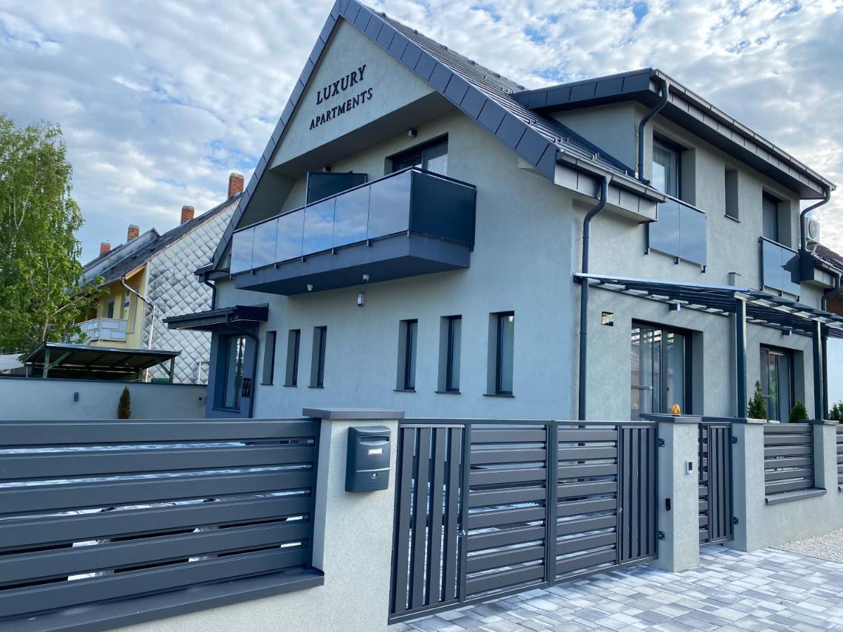 Luxury Apartments Keszthely Exterior photo